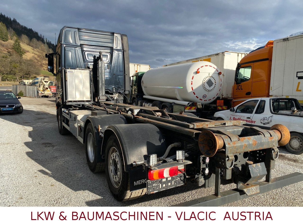 Hook lift Mercedes-Benz 2563: gambar 13 Hook lift Mercedes-Benz 2563: gambar 13