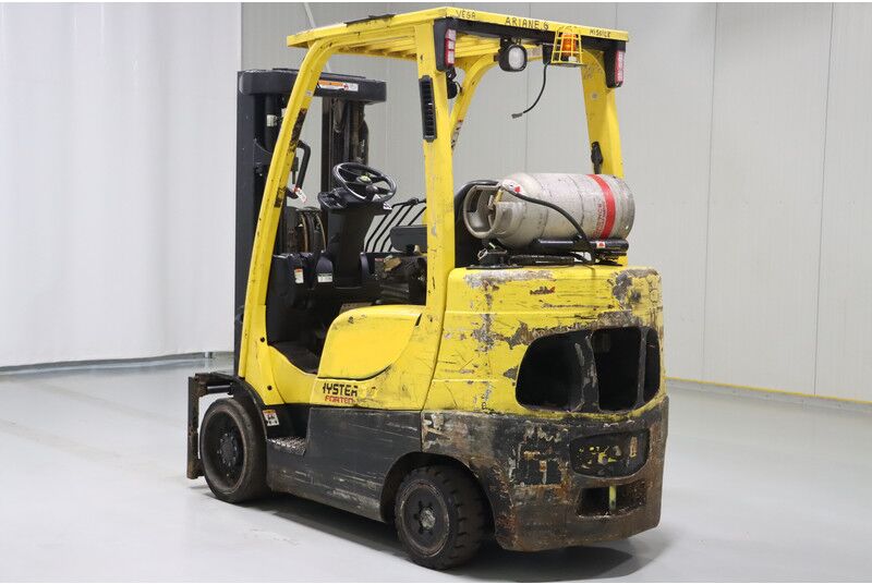 Hyster S3.0FT - Forklift LPG: gambar 5 Hyster S3.0FT - Forklift LPG: gambar 5