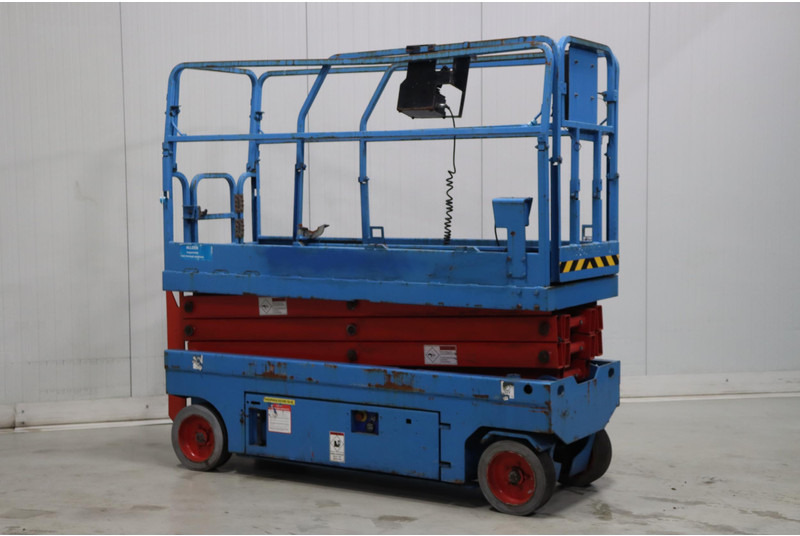 Scissor lifts Mantall XE80C: gambar 1