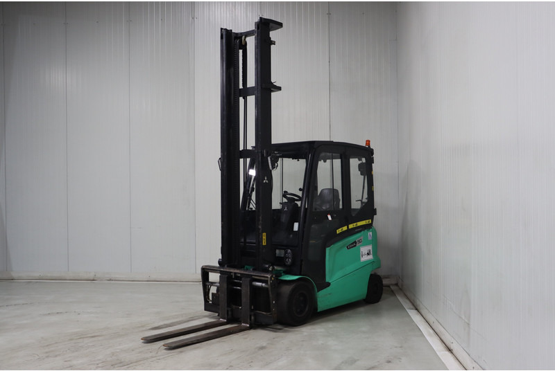 Mitsubishi FB30N - Forklift listrik: gambar 4 Mitsubishi FB30N - Forklift listrik: gambar 4
