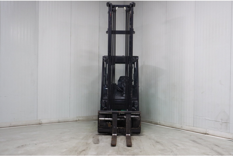 Mitsubishi FB30N - Forklift listrik: gambar 3 Mitsubishi FB30N - Forklift listrik: gambar 3