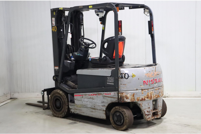 Nissan Q02L25CU - Forklift listrik: gambar 4 Nissan Q02L25CU - Forklift listrik: gambar 4