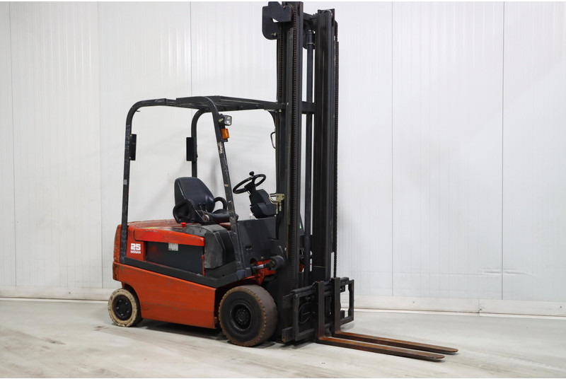 Nissan Q02L25CU - Forklift listrik: gambar 1 Nissan Q02L25CU - Forklift listrik: gambar 1