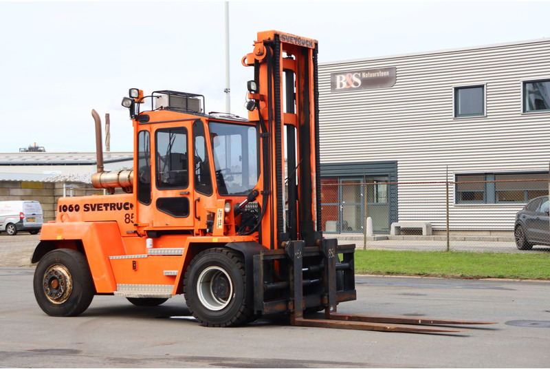 Svetruck 1060-30 - Forklift diesel: gambar 1 Svetruck 1060-30 - Forklift diesel: gambar 1