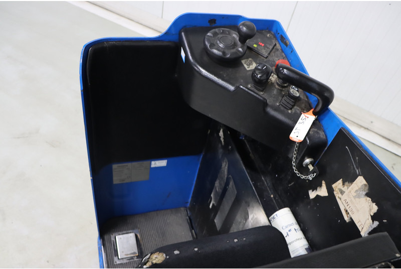 Toyota LSE200 - Pengambil pesanan: gambar 2 Toyota LSE200 - Pengambil pesanan: gambar 2