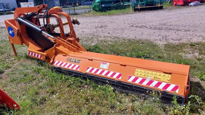 Berti TRINCIARGINI WING 250 - Mesin pemotong chopper/ Mulcher: gambar 1 Berti TRINCIARGINI WING 250 - Mesin pemotong chopper/ Mulcher: gambar 1