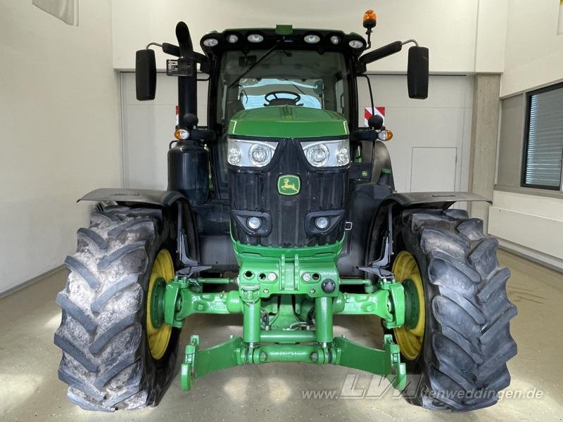 John Deere 6215R - Traktor: gambar 4 John Deere 6215R - Traktor: gambar 4