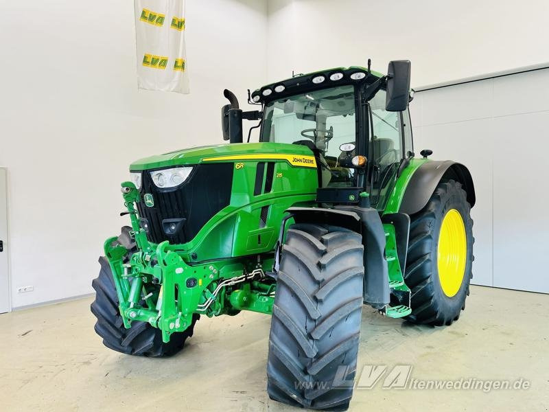 John Deere 6R 215 - Traktor: gambar 1 John Deere 6R 215 - Traktor: gambar 1