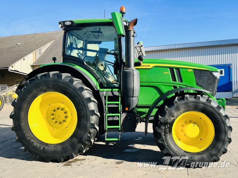 John Deere 6R 250 - Traktor: gambar 5 John Deere 6R 250 - Traktor: gambar 5