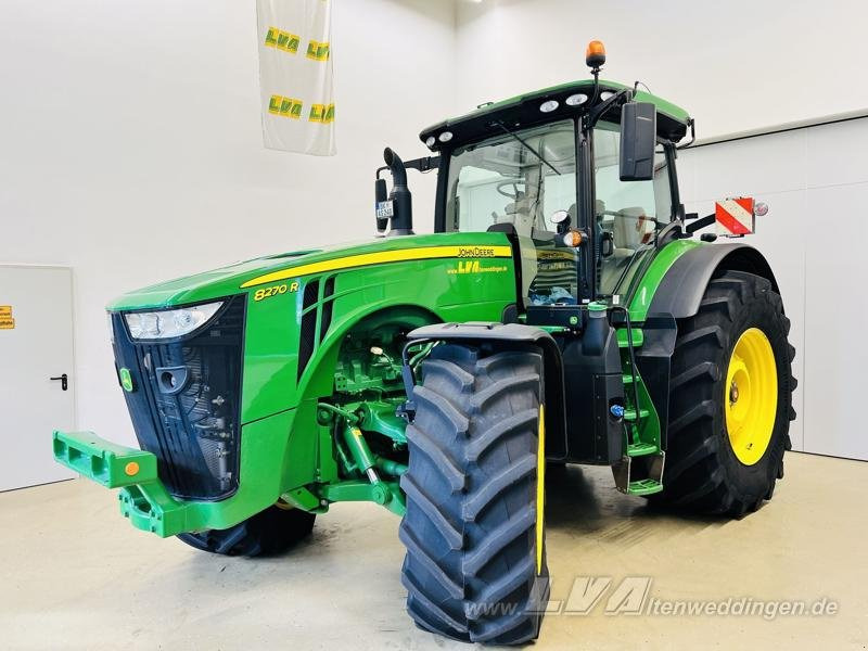 John Deere 8270R - Traktor: gambar 1 John Deere 8270R - Traktor: gambar 1