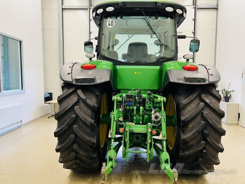 John Deere 8320R - Traktor: gambar 4 John Deere 8320R - Traktor: gambar 4