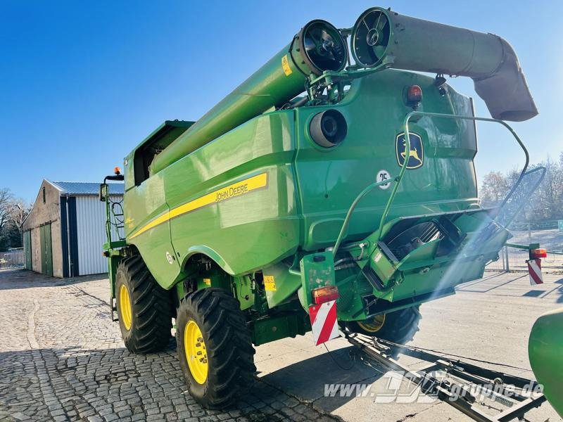 John Deere S690 - Pemanen gabungan: gambar 4 John Deere S690 - Pemanen gabungan: gambar 4