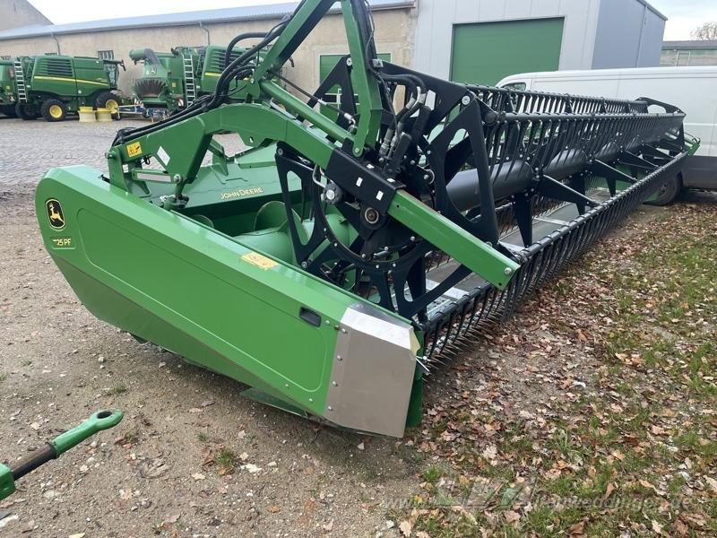 John Deere T670 i - Pemanen gabungan: gambar 2 John Deere T670 i - Pemanen gabungan: gambar 2