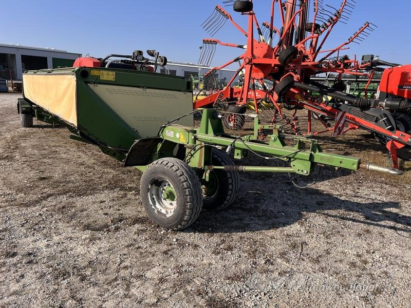 Krone X-DISC 6200 - Mesin pemotong padang rumput: gambar 1 Krone X-DISC 6200 - Mesin pemotong padang rumput: gambar 1