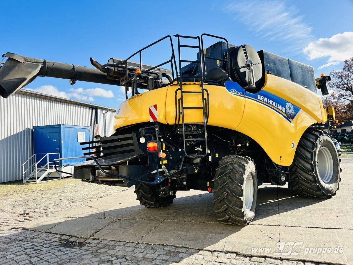 New Holland CR8080 - Pemanen gabungan: gambar 5 New Holland CR8080 - Pemanen gabungan: gambar 5