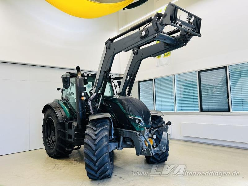Valtra T174 - Traktor: gambar 3 Valtra T174 - Traktor: gambar 3