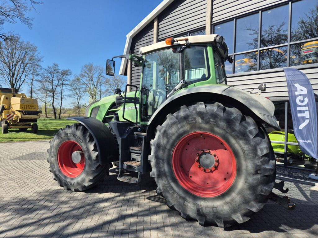 FENDT 828 - Traktor: gambar 5 FENDT 828 - Traktor: gambar 5