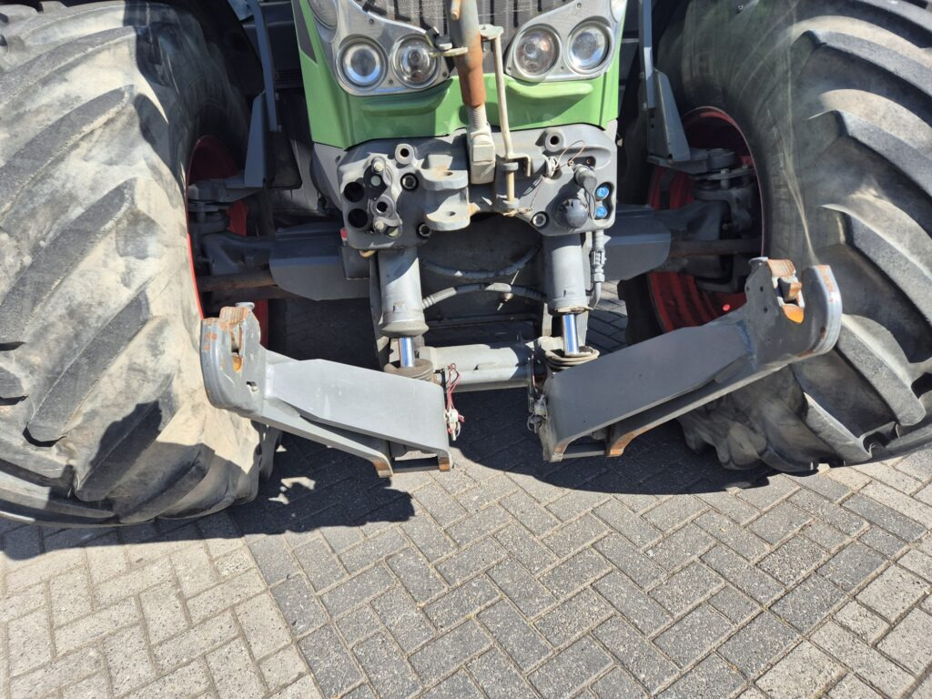 Traktor FENDT 828: gambar 14