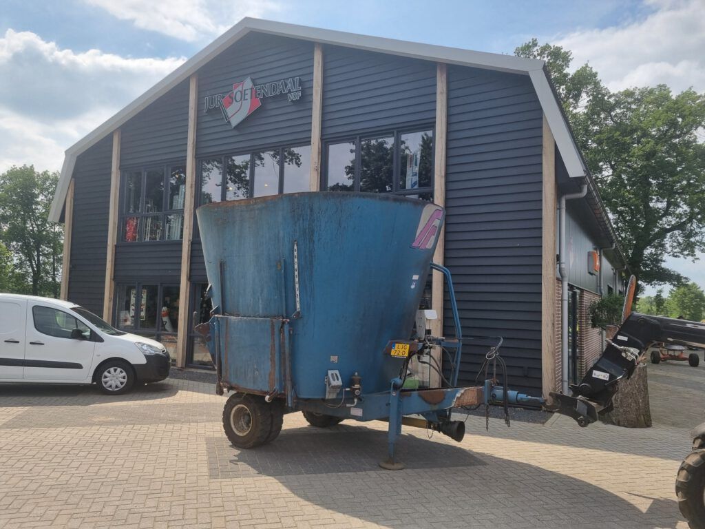FRASTO Tornado feedwagon 12 m3 - Mixer-pengumpan: gambar 2 FRASTO Tornado feedwagon 12 m3 - Mixer-pengumpan: gambar 2