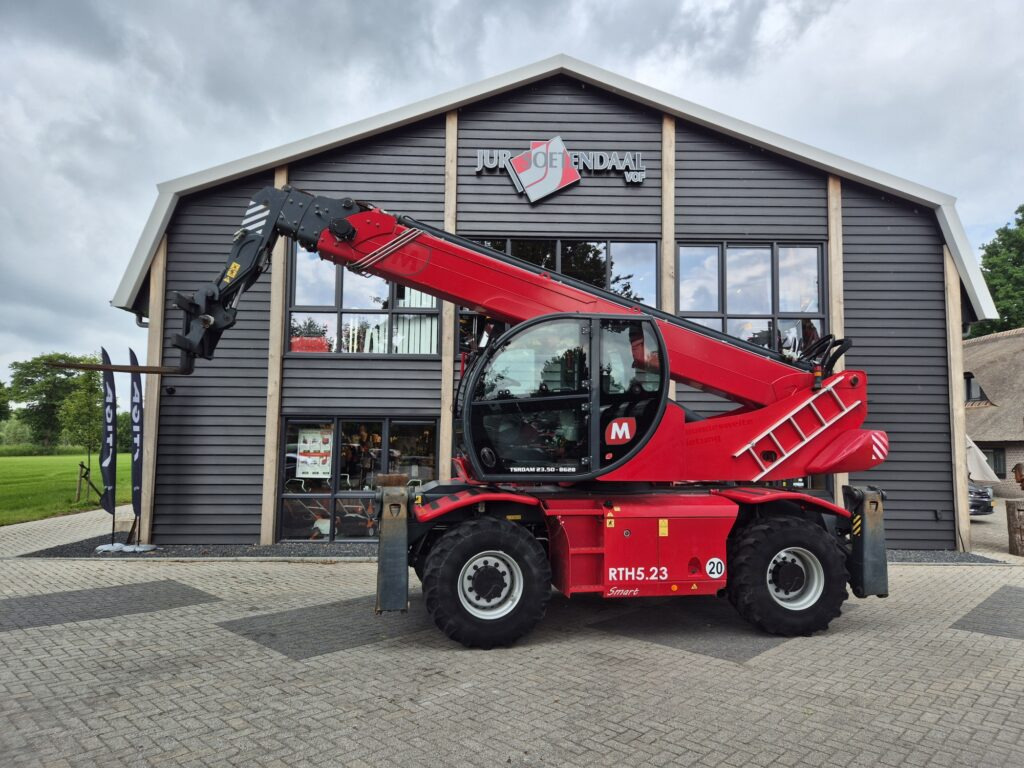 MAGNI RTH 5.23 Smart D/C - Telehandler: gambar 1 MAGNI RTH 5.23 Smart D/C - Telehandler: gambar 1
