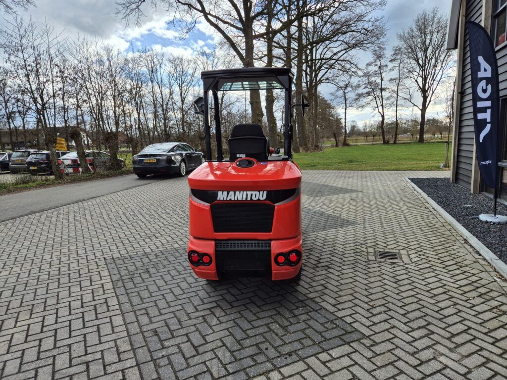 MANITOU MLA 3-25H miniloader - Pemuat ringkas: gambar 4 MANITOU MLA 3-25H miniloader - Pemuat ringkas: gambar 4