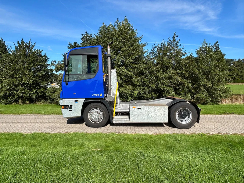 Terberg YT 223 | LOW HOURS - * 9211 *| GALVANISH CHASSIS | NEW MODEL - Traktor terminal: gambar 3 Terberg YT 223 | LOW HOURS - * 9211 *| GALVANISH CHASSIS | NEW MODEL - Traktor terminal: gambar 3