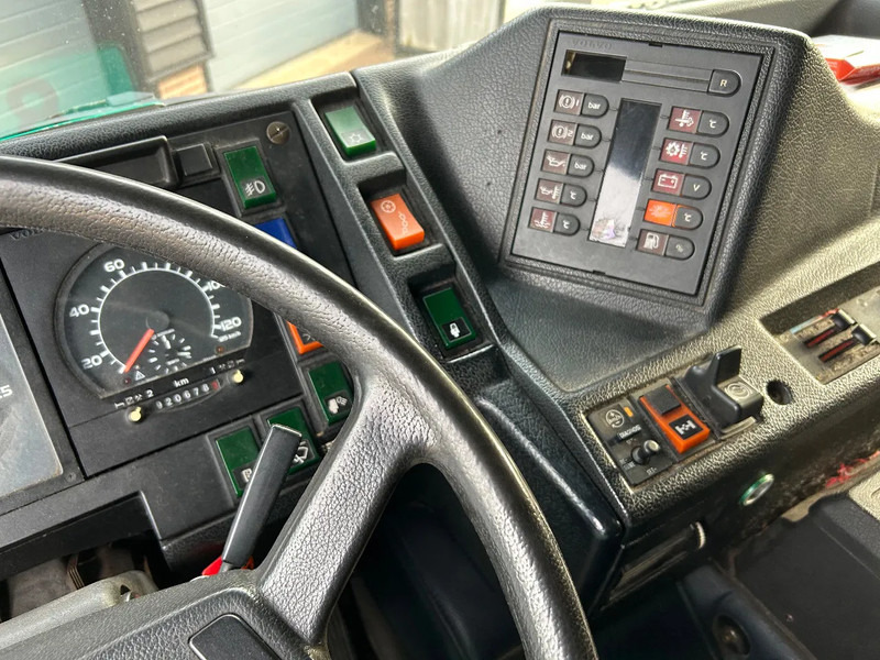 Tractor head Volvo F 16.505 hp | 4x2 | AIR SUSPENSION | 1992 | GLOBETROTTER |: gambar 9