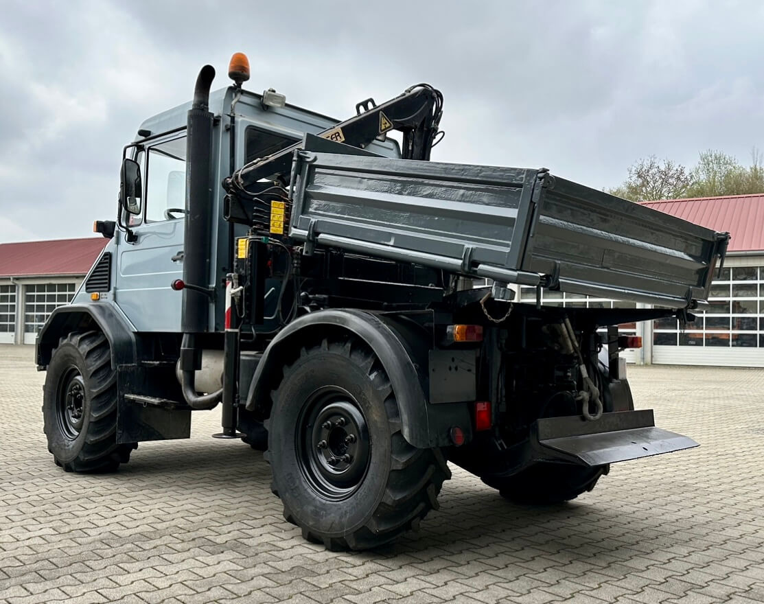 Unimog 130 - U130 418 74426 mit Kran und Winde Mer - Truk jungkit: gambar 5 Unimog 130 - U130 418 74426 mit Kran und Winde Mer - Truk jungkit: gambar 5