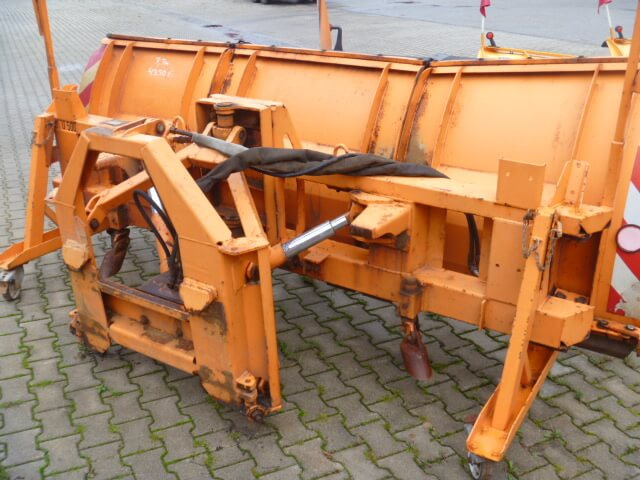 Unimog Schneepflug - Schneeschild Beilhack PV28-3 - Bajak salju: gambar 3 Unimog Schneepflug - Schneeschild Beilhack PV28-3 - Bajak salju: gambar 3