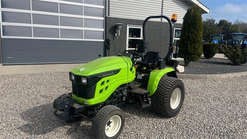 Avenger 26 Med frontvægt og MOMSFRI - Traktor kota: gambar 2 Avenger 26 Med frontvægt og MOMSFRI - Traktor kota: gambar 2