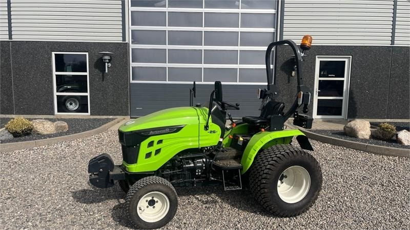 Avenger 26 Med frontvægt og MOMSFRI - Traktor kota: gambar 1 Avenger 26 Med frontvægt og MOMSFRI - Traktor kota: gambar 1