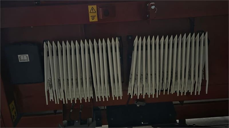 Case IH 8250 Axial-Flow med 35fod Varicut skærebord. Dansk - Pemanen gabungan: gambar 5 Case IH 8250 Axial-Flow med 35fod Varicut skærebord. Dansk - Pemanen gabungan: gambar 5