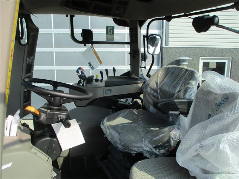 Case IH Puma 180 FPS New and unused tractor - Traktor: gambar 2 Case IH Puma 180 FPS New and unused tractor - Traktor: gambar 2