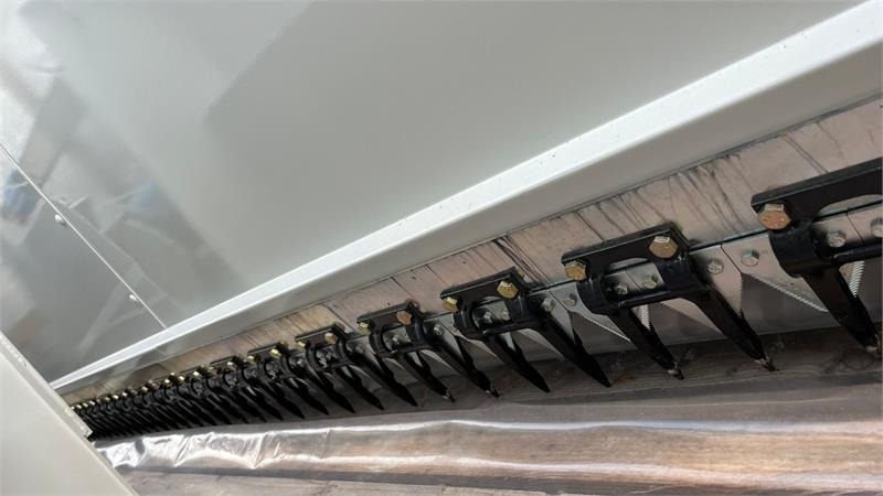 Claas 9000mm raps fortsats bord til Claas C900 med sidek - Pemanen gabungan: gambar 5 Claas 9000mm raps fortsats bord til Claas C900 med sidek - Pemanen gabungan: gambar 5