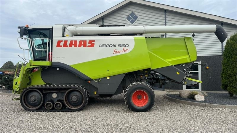 Claas LEXION 560 Med ny bælter og 4wd - Pemanen gabungan: gambar 5 Claas LEXION 560 Med ny bælter og 4wd - Pemanen gabungan: gambar 5