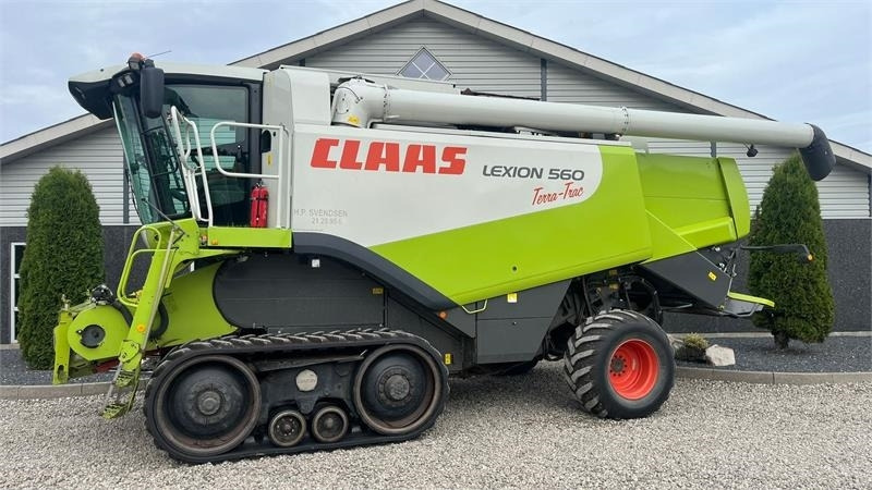 Claas LEXION 560 Med ny bælter og 4wd - Pemanen gabungan: gambar 1 Claas LEXION 560 Med ny bælter og 4wd - Pemanen gabungan: gambar 1