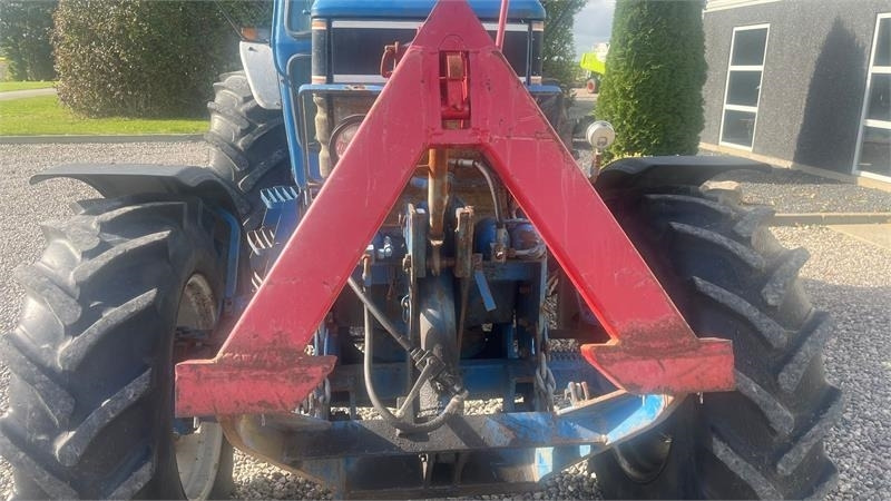 Ford 8210 Force II Med frontlift - Traktor: gambar 4 Ford 8210 Force II Med frontlift - Traktor: gambar 4