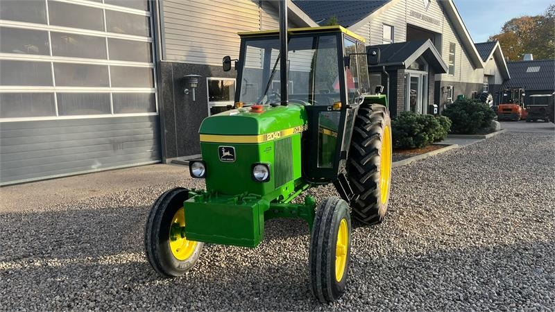 John Deere 2040 Med nye dæk hele vejen rundt - Traktor: gambar 3 John Deere 2040 Med nye dæk hele vejen rundt - Traktor: gambar 3