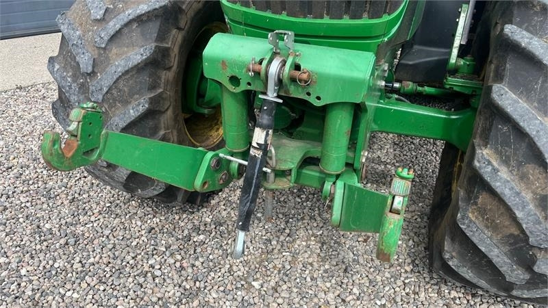 John Deere 6170R AutoPower med frontlift - Traktor: gambar 4 John Deere 6170R AutoPower med frontlift - Traktor: gambar 4