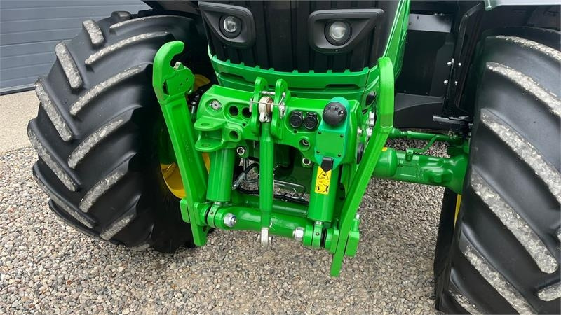 John Deere 6195R Premium Edition med frontlift - Traktor: gambar 4 John Deere 6195R Premium Edition med frontlift - Traktor: gambar 4