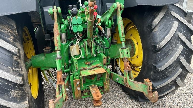John Deere 6910 TLS, AutoQurd, Hjørnestops computer og frontl - Traktor: gambar 4 John Deere 6910 TLS, AutoQurd, Hjørnestops computer og frontl - Traktor: gambar 4