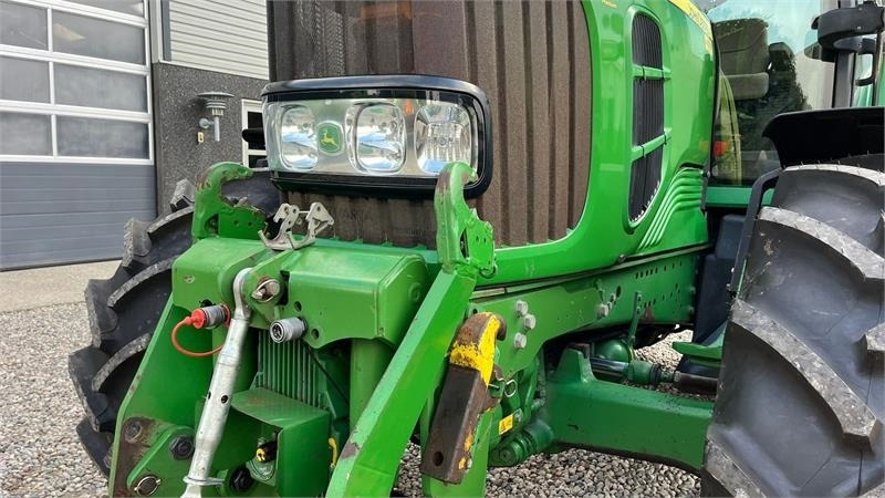 John Deere 6930 AutoPower med frontlift og front PTO - Traktor: gambar 5 John Deere 6930 AutoPower med frontlift og front PTO - Traktor: gambar 5