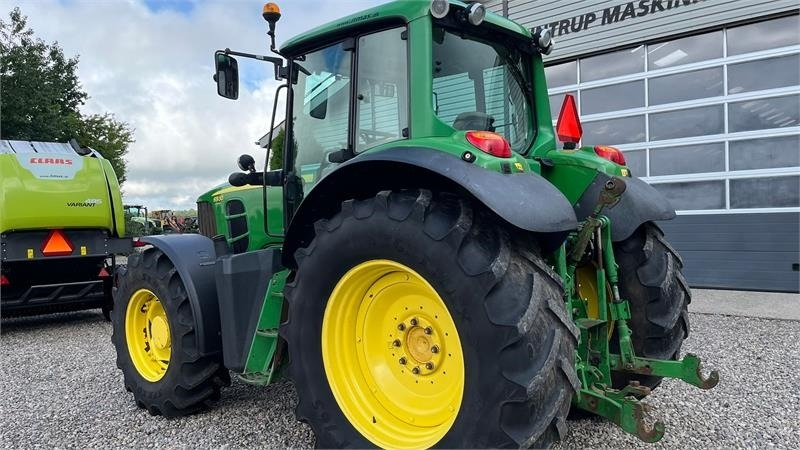 Traktor John Deere 6930 AutoPower med frontlift og front PTO: gambar 6