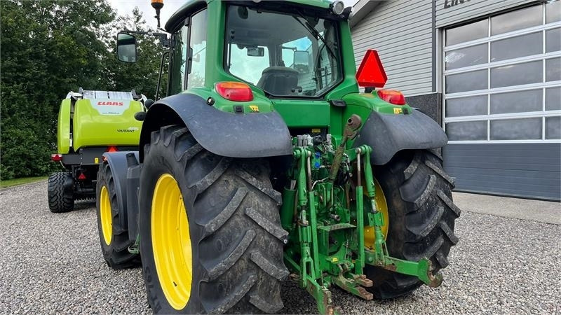Traktor John Deere 6930 AutoPower med frontlift og front PTO: gambar 7