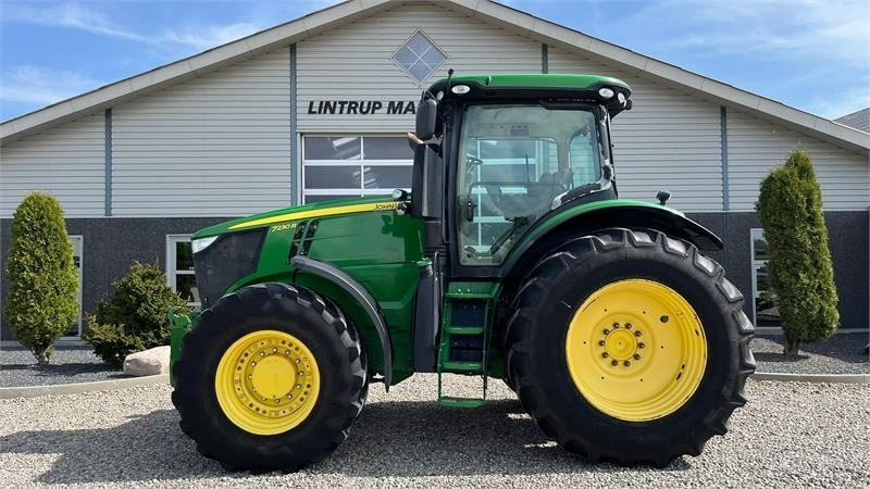 John Deere 7230R Med frontlift. Stor stærk traktor til små pe - Traktor: gambar 2 John Deere 7230R Med frontlift. Stor stærk traktor til små pe - Traktor: gambar 2