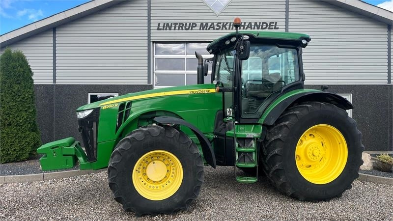 John Deere 8260R - Traktor: gambar 1 John Deere 8260R - Traktor: gambar 1