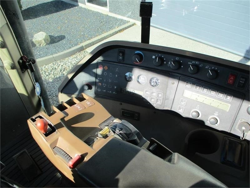 John Deere 8300 Pæn regulær traktor med rigtig gode dæk på. - Traktor: gambar 5 John Deere 8300 Pæn regulær traktor med rigtig gode dæk på. - Traktor: gambar 5