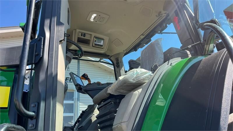 John Deere 8R 370 Med frontlift - Traktor: gambar 4 John Deere 8R 370 Med frontlift - Traktor: gambar 4