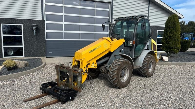 Kramer 750T Allrad med pallegafler og adabter. Med telesk - Pemuat ringkas: gambar 2 Kramer 750T Allrad med pallegafler og adabter. Med telesk - Pemuat ringkas: gambar 2