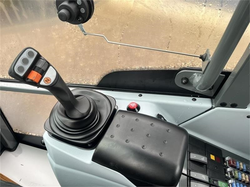 Kramer KL25.5T med Teleskoparm, så den har stor rækkevid - Loader depan teleskopik: gambar 4 Kramer KL25.5T med Teleskoparm, så den har stor rækkevid - Loader depan teleskopik: gambar 4